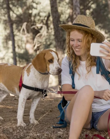 Toutourisme : Conseils et bons plans pour des vacances avec votre chien en Cévennes d’Ardèche