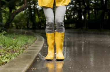 Sous la pluie