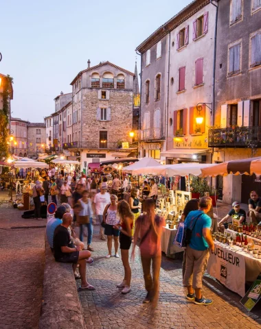 Marchés nocturnes en Ardèche