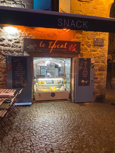 Gezamenlijke selectie Vuilnisbak moersleutel Le Local at Les Vans - Restaurant - Tourist Office Cévennes d'Ardèche