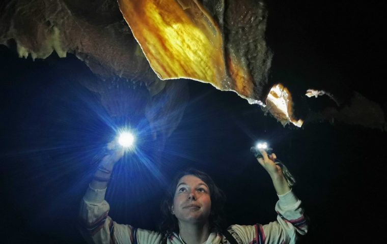 Grotte Forestière lampes au carré